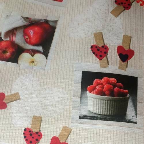 Tissu imprimé Framboise Pomme, thème cuisine, rouge écru